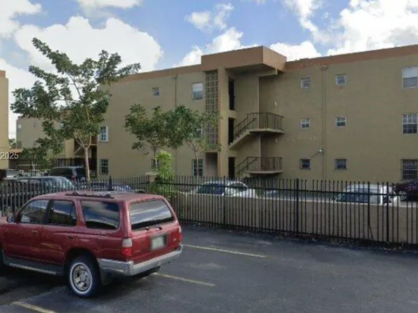 6070 W 18th Ave APT 116, Hialeah, FL 33012