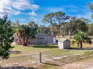979 N Dunkenfield Ave, Crystal River, FL 34429