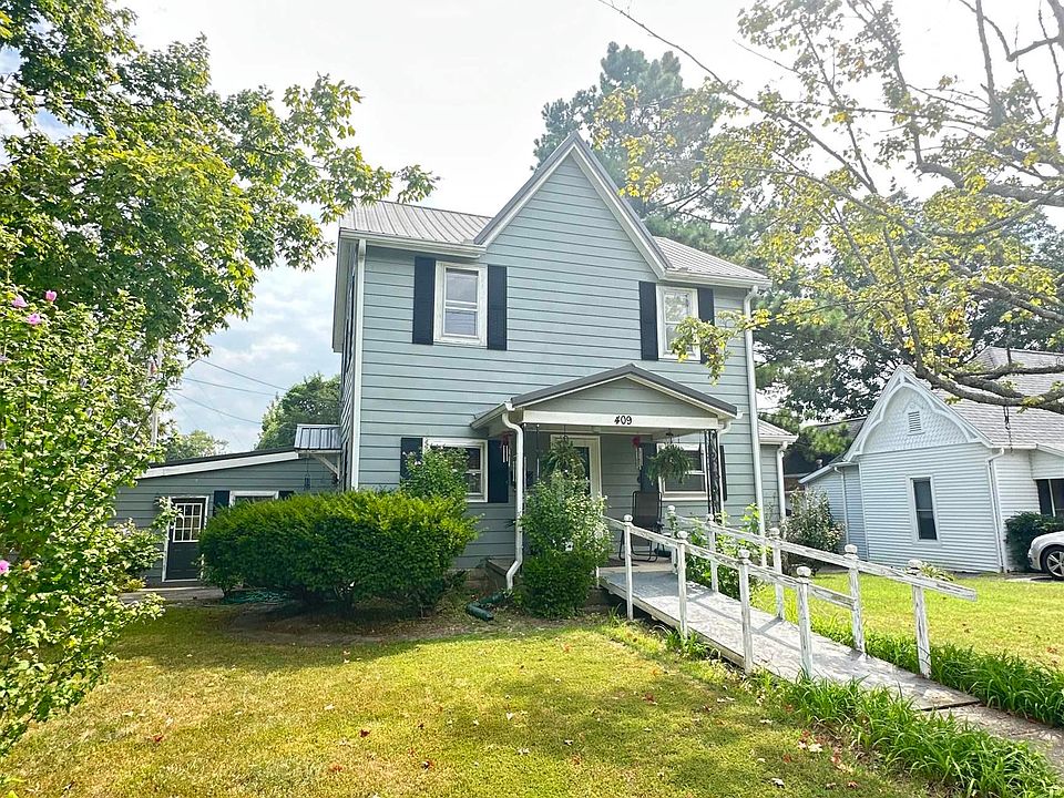 1st image of 409 W Spring St