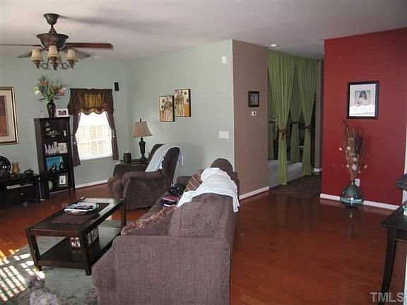 3rd image of 1426 Birkdale Cir