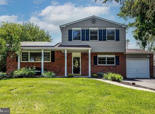 60 Pueblo Rd, New Britain, PA 18901