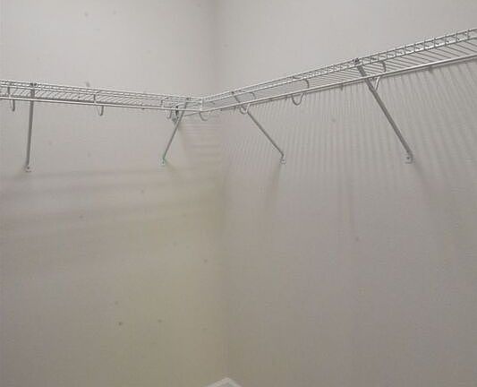 5th image of 1334 Bolton Pl