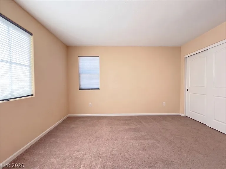208 Rocky Basin St — Photo 35