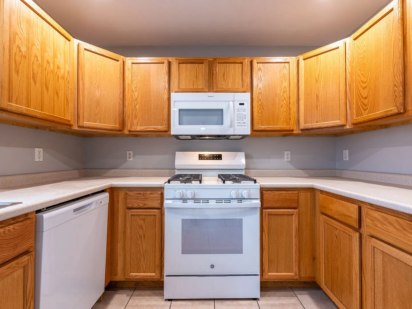 1144 North Ave — Photo 3