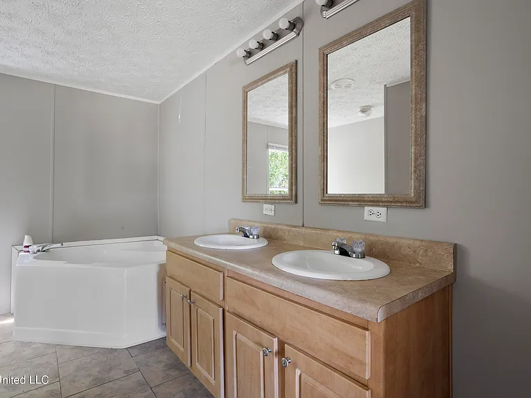11612 Independence Rd — Photo 13