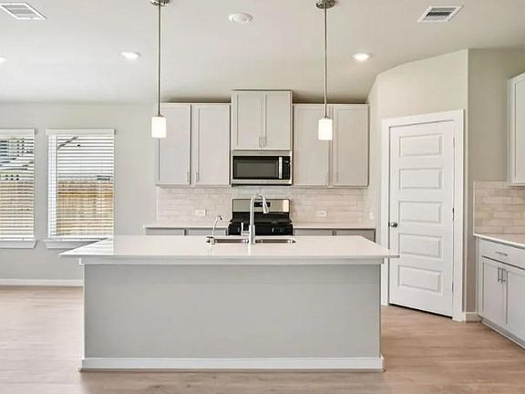 3rd image of 2023 Murphy Ranch Ct