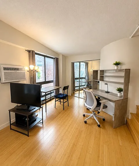 12 Stoneholm St #421 — Photo 3