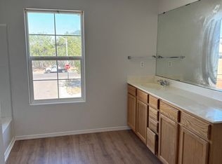 2352 Academic Pl SE, Albuquerque, NM 87106