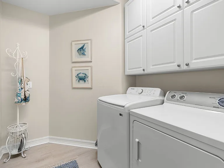 720 Tarpon Cove Dr #102 — Photo 12