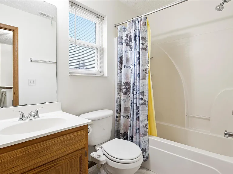2nd Floor Hall Bathroom