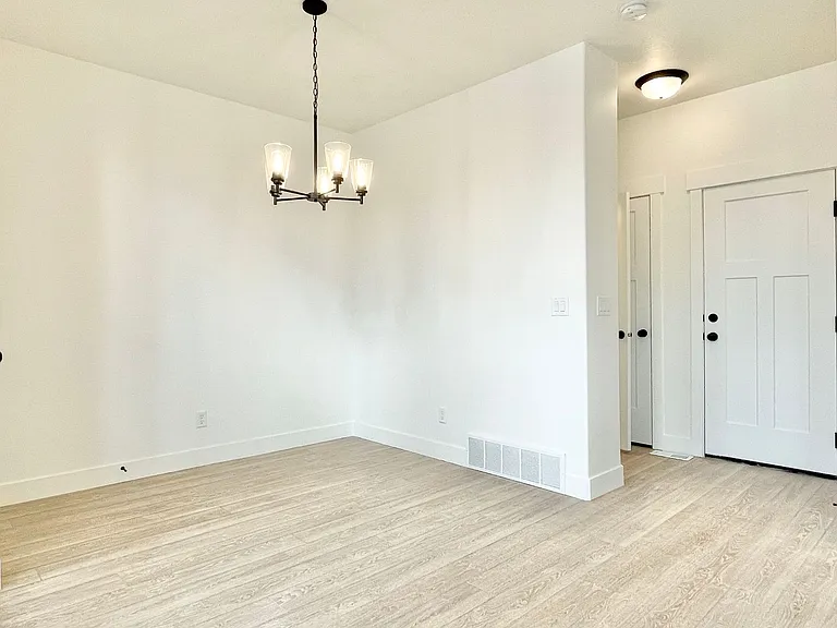 13983 S Middle Ridge Ln — Photo 13