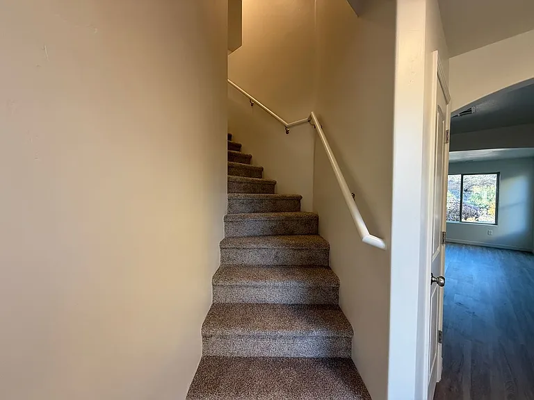 1000 E Bluffview Dr #118 — Photo 8