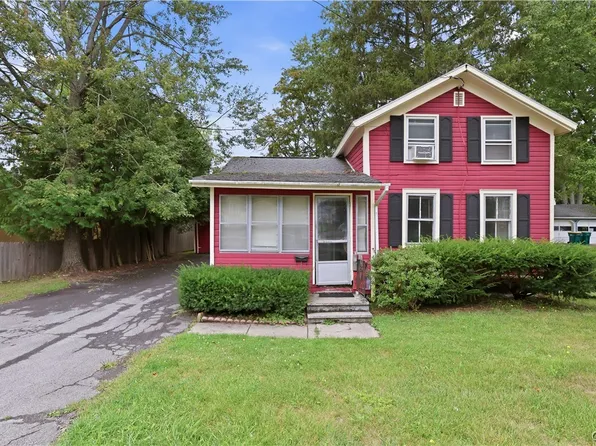 11 Spruce St, Baldwinsville, NY 13027