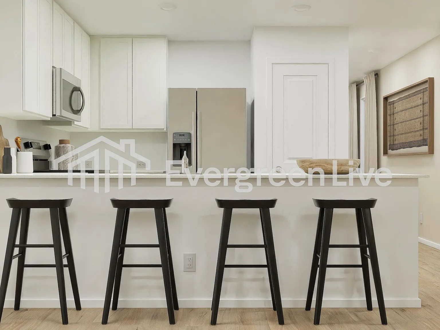 4 bed, 2.0 bath, 1600 sqft, $1,990 — Photo 2