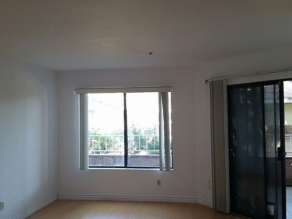 4th image of 550 Orange Ave Unit 132
