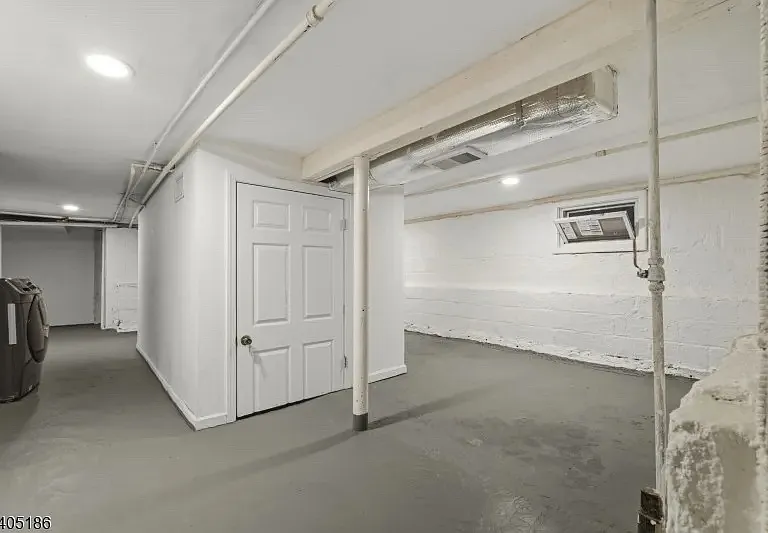 509 Centre St #1 — Photo 10