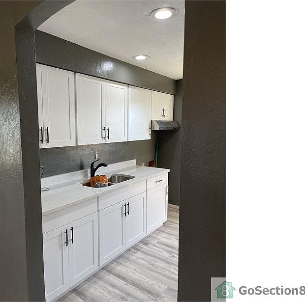 1st image of 2154 Highland Ave