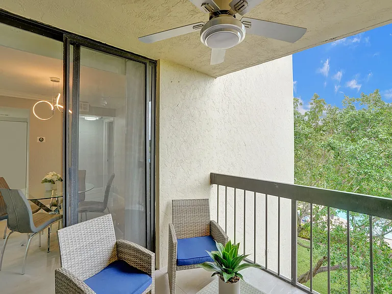 955 Egret Cir #405 — Photo 37