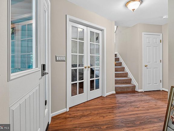 4th image of 868 Deer Ridge Dr