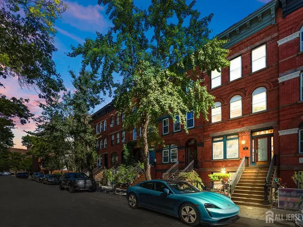 22 Monticello Ave, Jersey City, NJ 07304