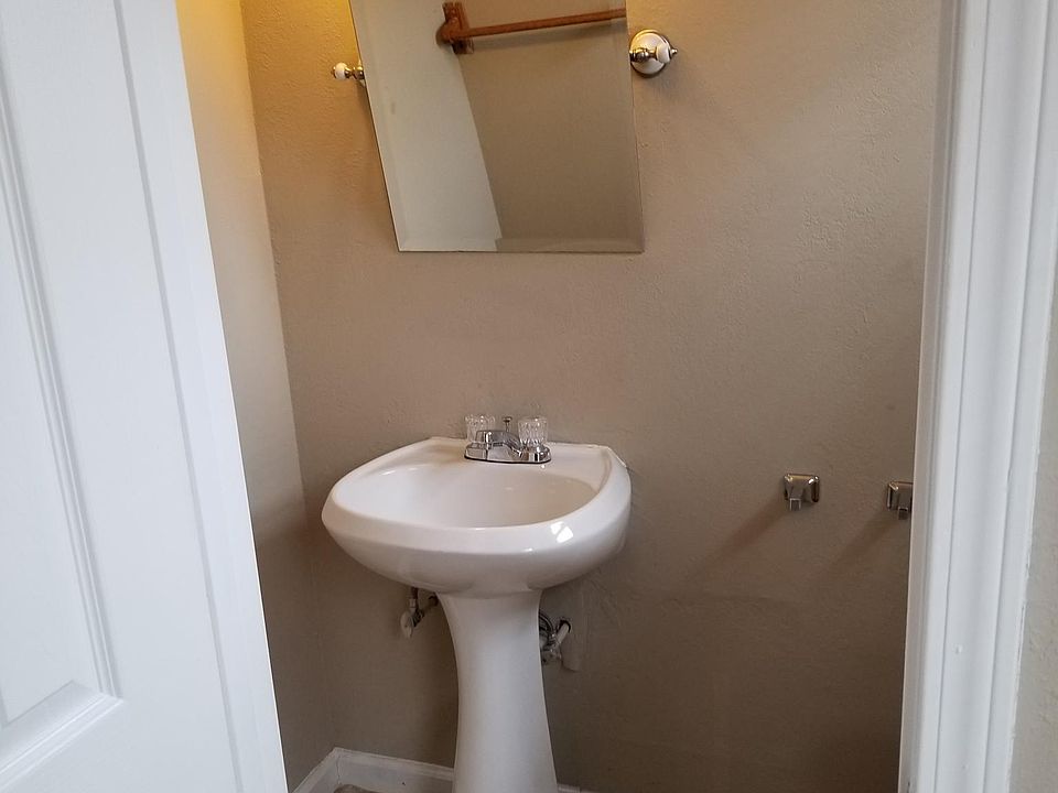 1st image of 8723 Stark Ave