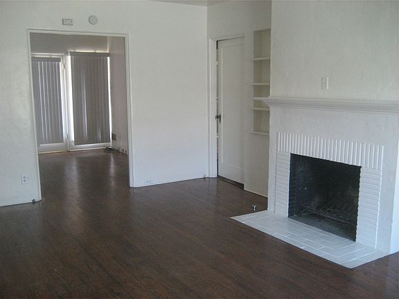 3rd image of 1830 Paloma St
