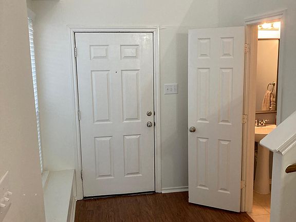 5th image of 12471 Saratoga Woods Ln