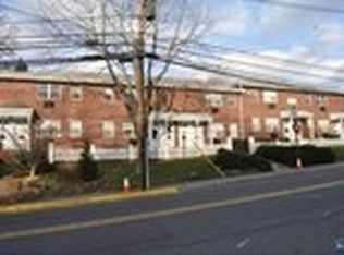 65 Park Ave, Park Ridge, NJ 07656