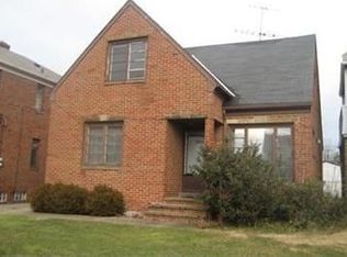 18035 Neff Rd, Cleveland, OH 44119