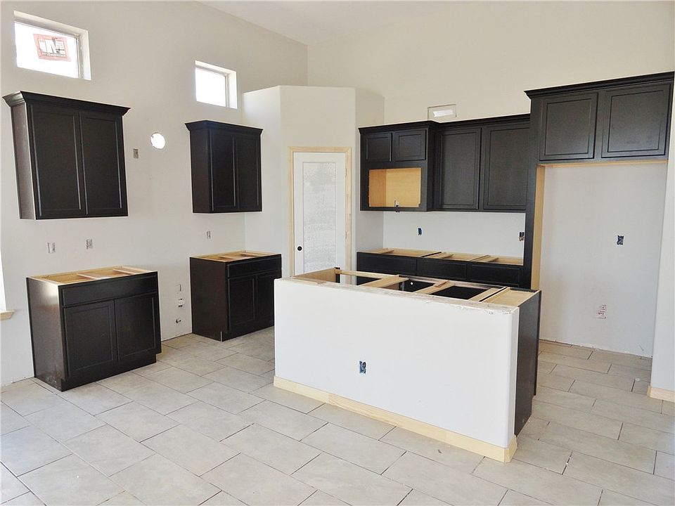 2nd image of 1066 Iron Hill Ave
