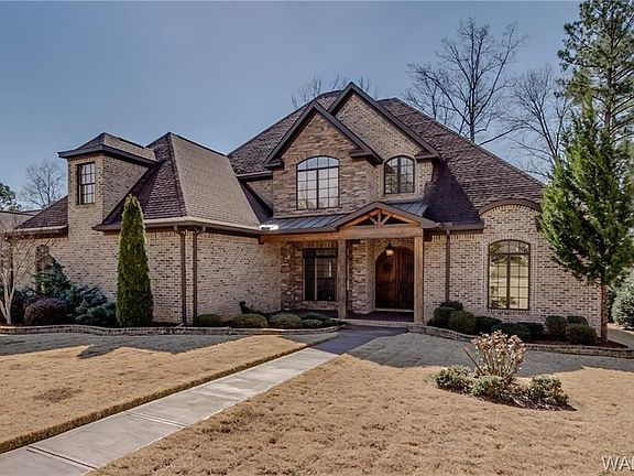 3rd image of 10452 Southern Breeze Dr