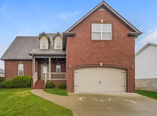 1324 Allmon Dr, Clarksville, TN 37042
