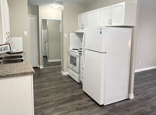 Tillson Apts 4 - All Inclusive, Tillsonburg, ON N4G 4T4