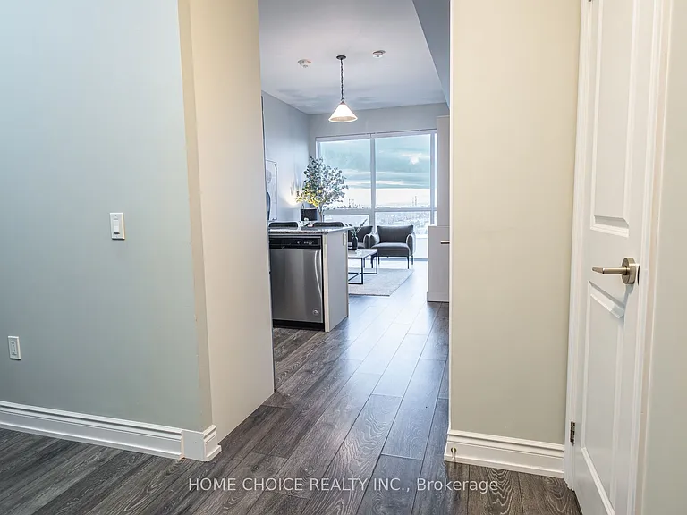 1050 Main St E #614 — Photo 4