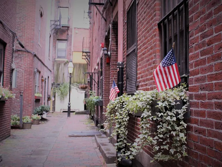 2 Champney Pl #2 — Photo 6