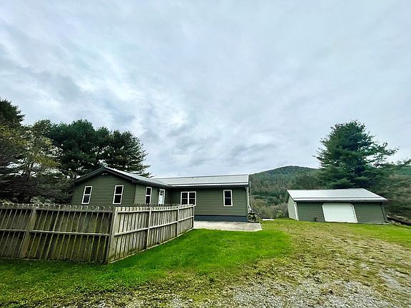 5th image of 17 Penny Ln