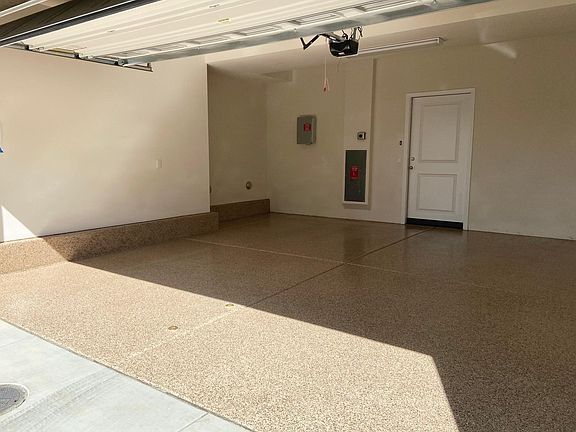 3rd image of 34495 Agave Ave #6