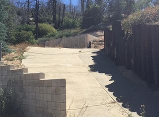 33695 Angeles Dr, Green Valley Lake, CA 92341