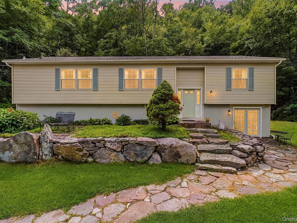 1st image of 45 Wiccopee Road
