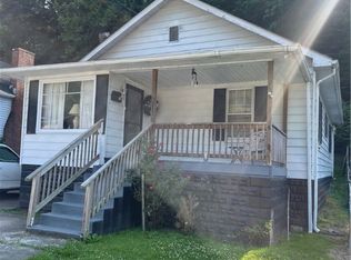 3217 Old Logan Rd, Logan, WV 25601