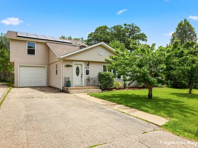 615 Highland Ave, Antioch, IL, 60002