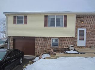 2267 Donough Dr, Manheim, PA 17545