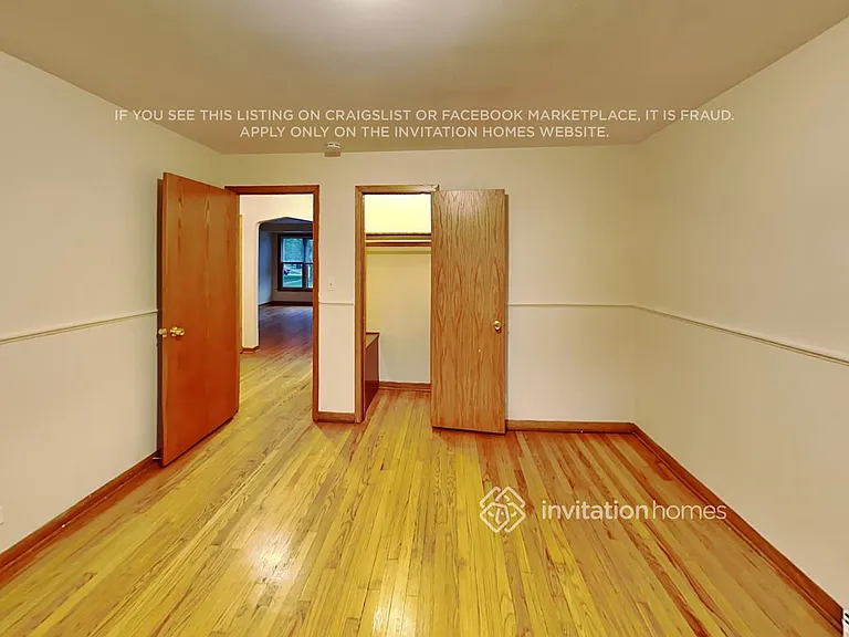 10933 S Tripp Ave — Photo 12