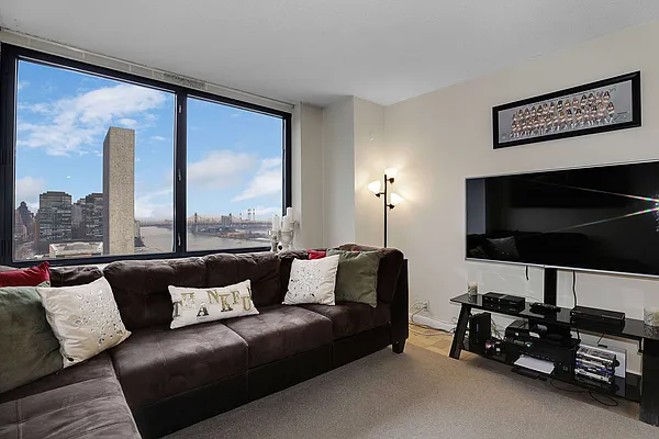 Sold by Carini Group | media 5