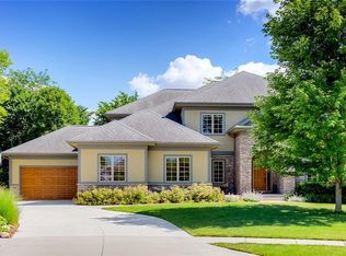4101 NW 163rd Cir, Clive, IA 50325