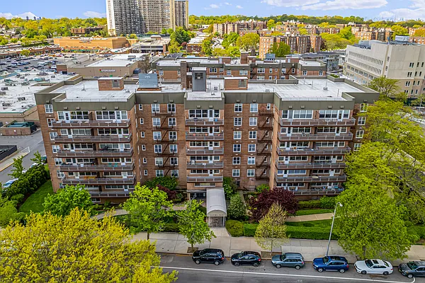 Sold by Lovett Realty, Inc. | media 18