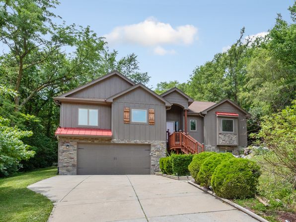 8893 Greenwood Rd