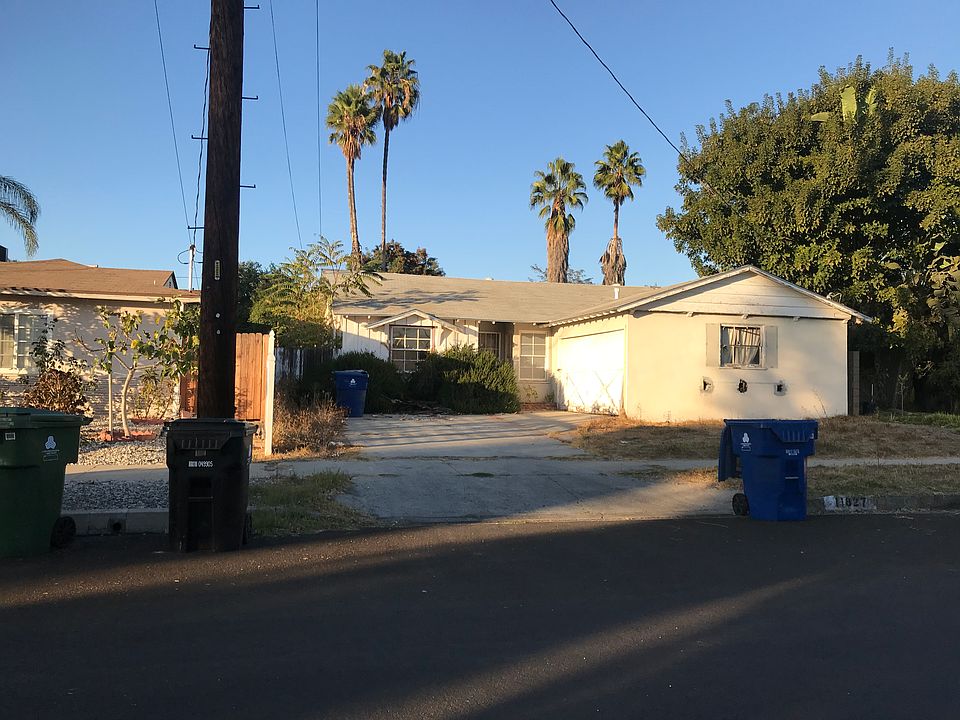 1st image of 11827 Lemay St