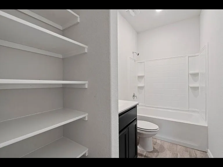 321 Youngblood — Photo 16