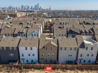 2557 Carmelita St, Dallas, TX 75212